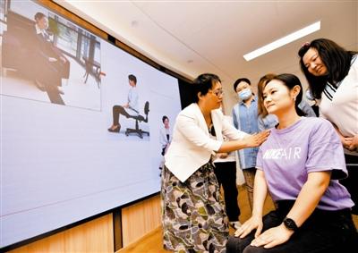 开展礼仪培训 提升服务水平 会议及展览服务的柔性智慧